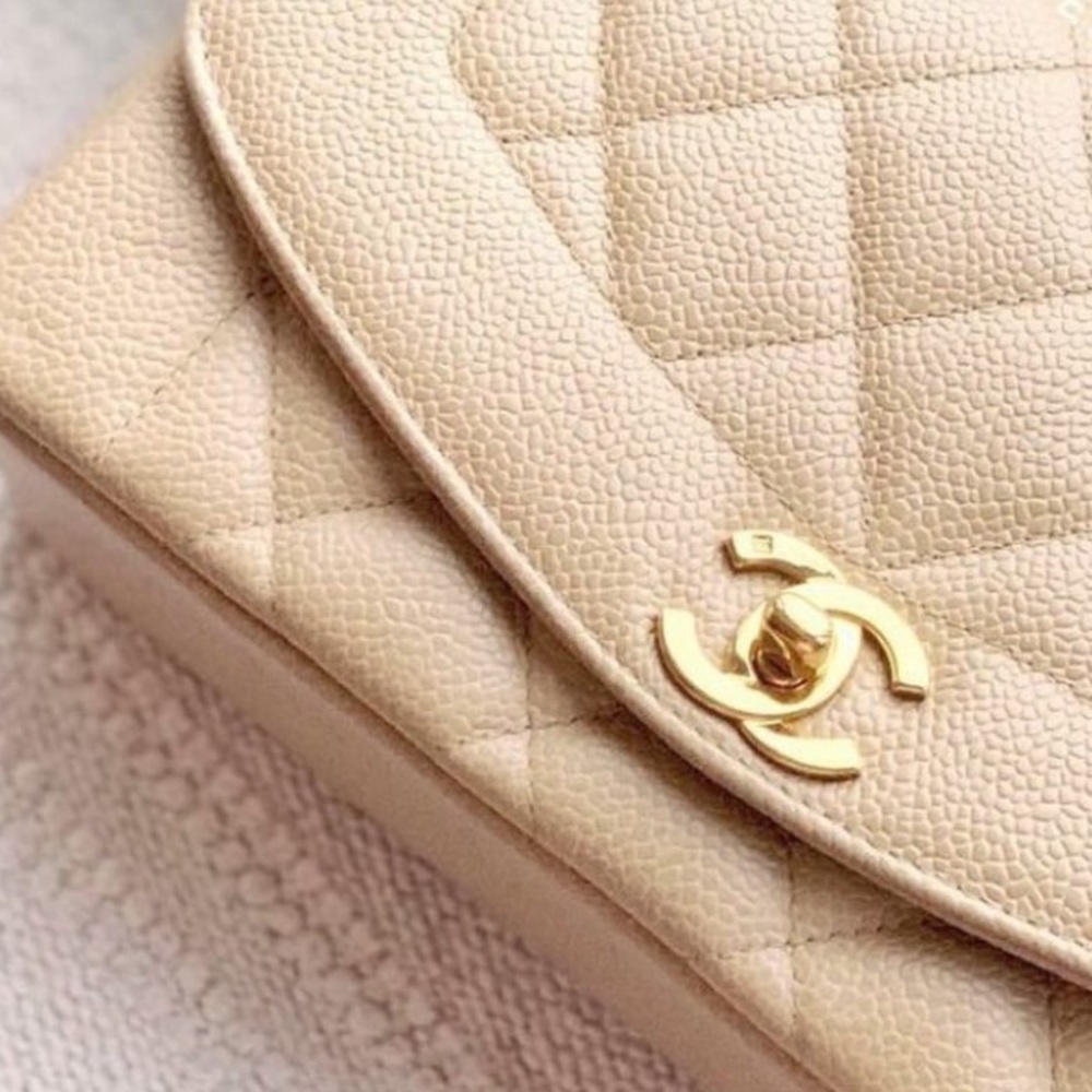 ISO CHANEL DIANA CAVIAR